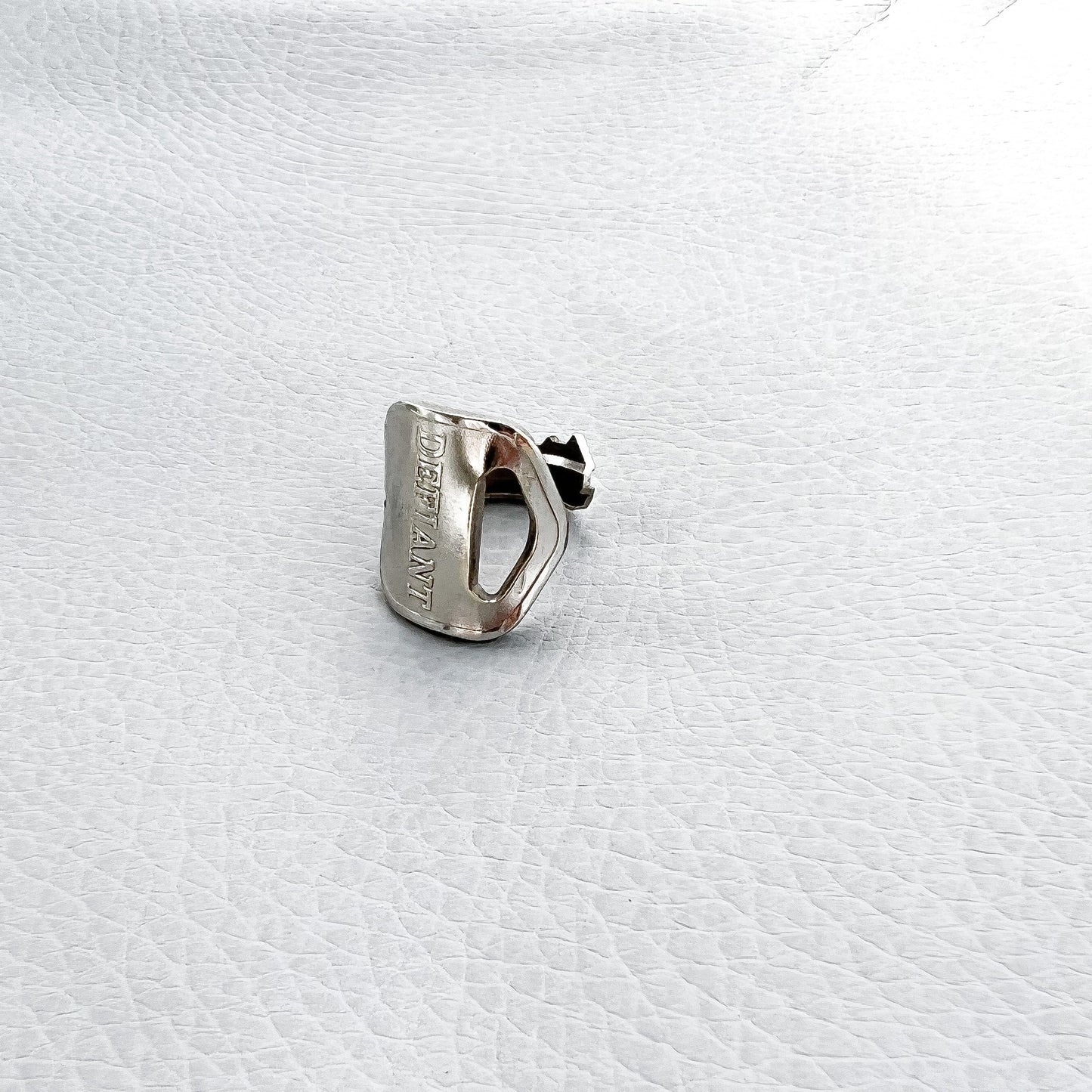 'Defiant' JoJo Ring