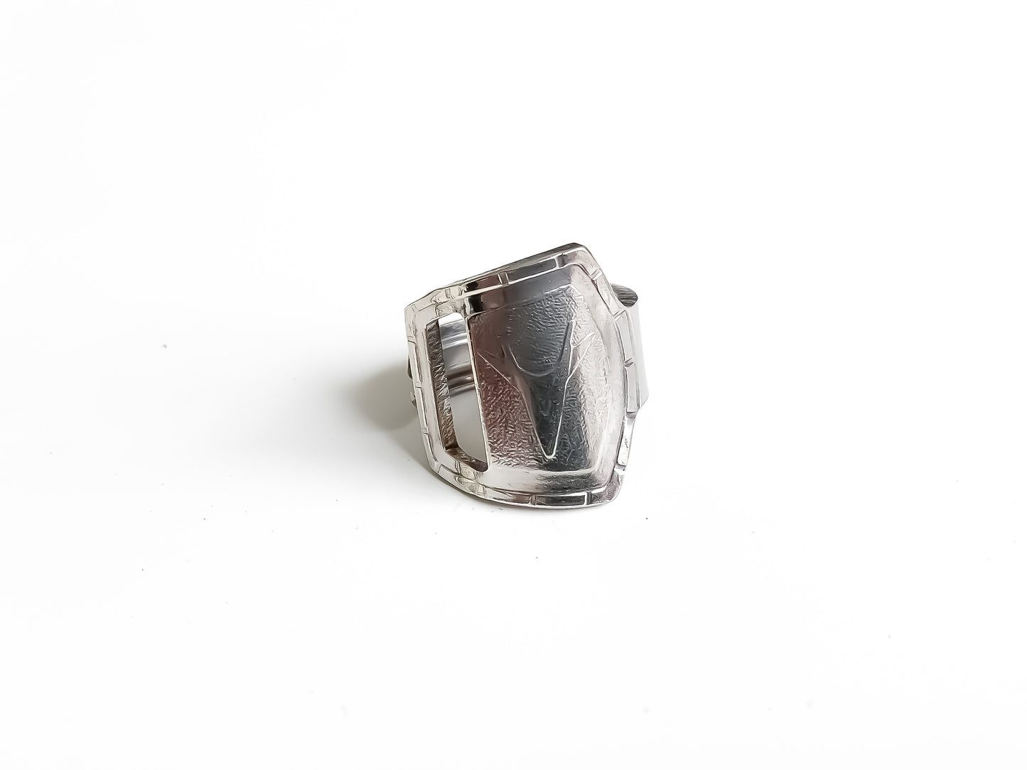 'AV' JoJo Ring