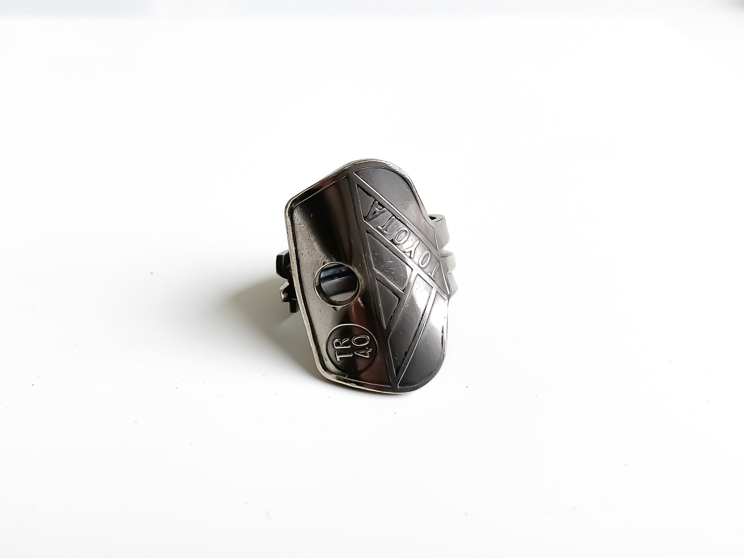 Chevron 'Toyota' JoJo Ring