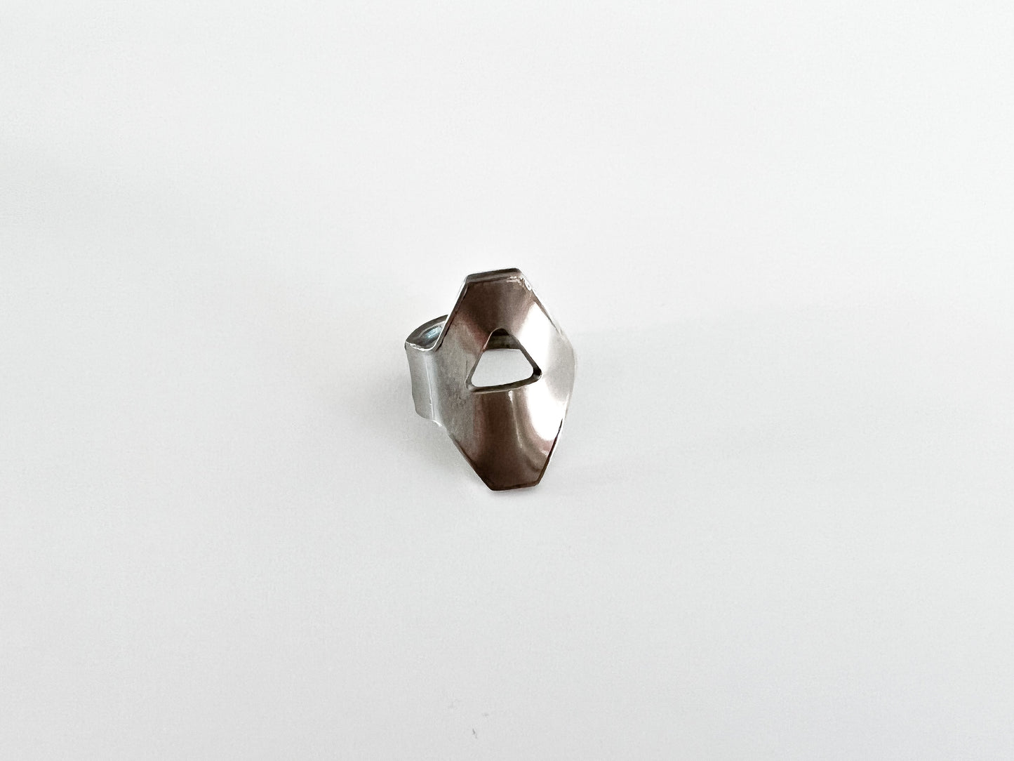 ‘Diamond Shape with Triangle Cutout’ JoJo Ring